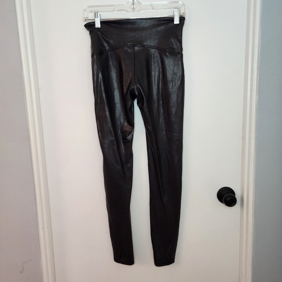 Spanx Faux Leather Leggings Large Compression - Picture 4 of 13